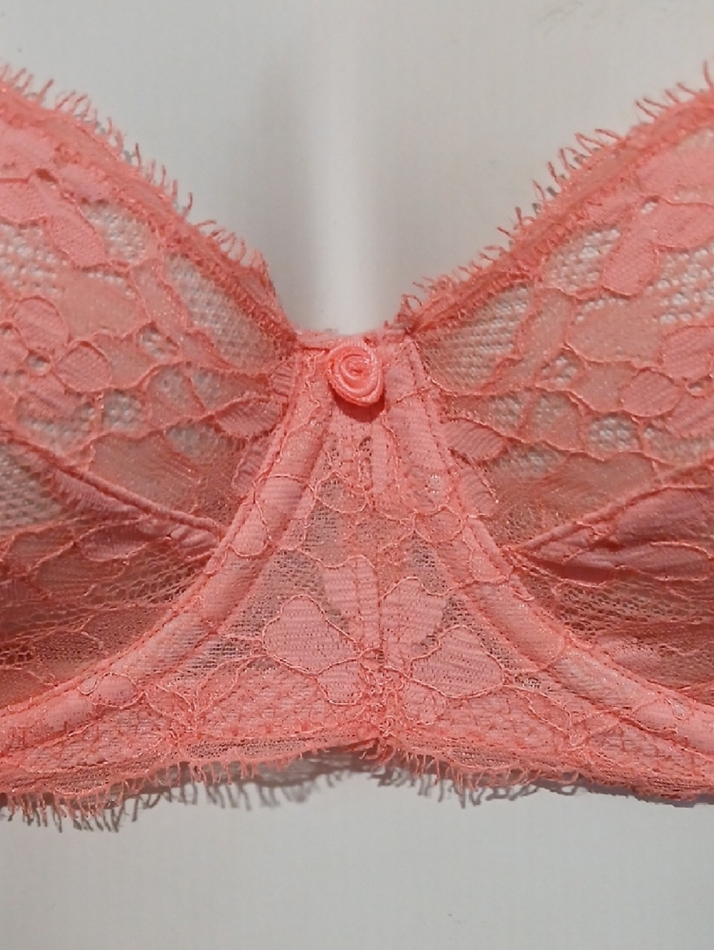 Victoria's Secret Dream Angels Push Up Lace W/O Padding Bra in Coral Peachy Pink - Picture 3 of 16